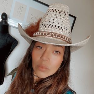 Biltmore western hat  with Feathers